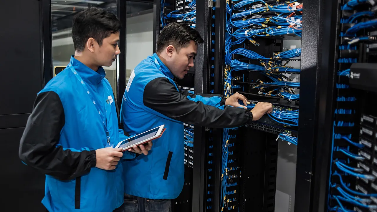 Data Center của CMC Telecom (2)