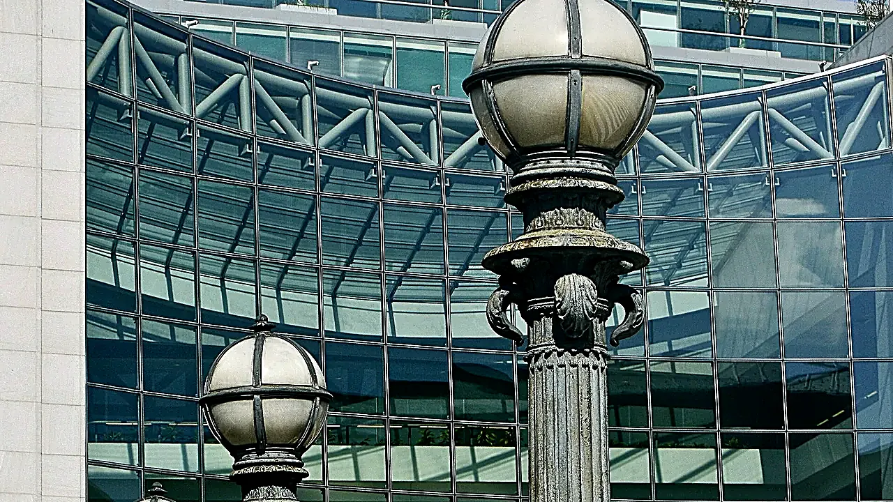 Facade of the U.S. Securities and Exchange Commission headquarters, Washington, D.C