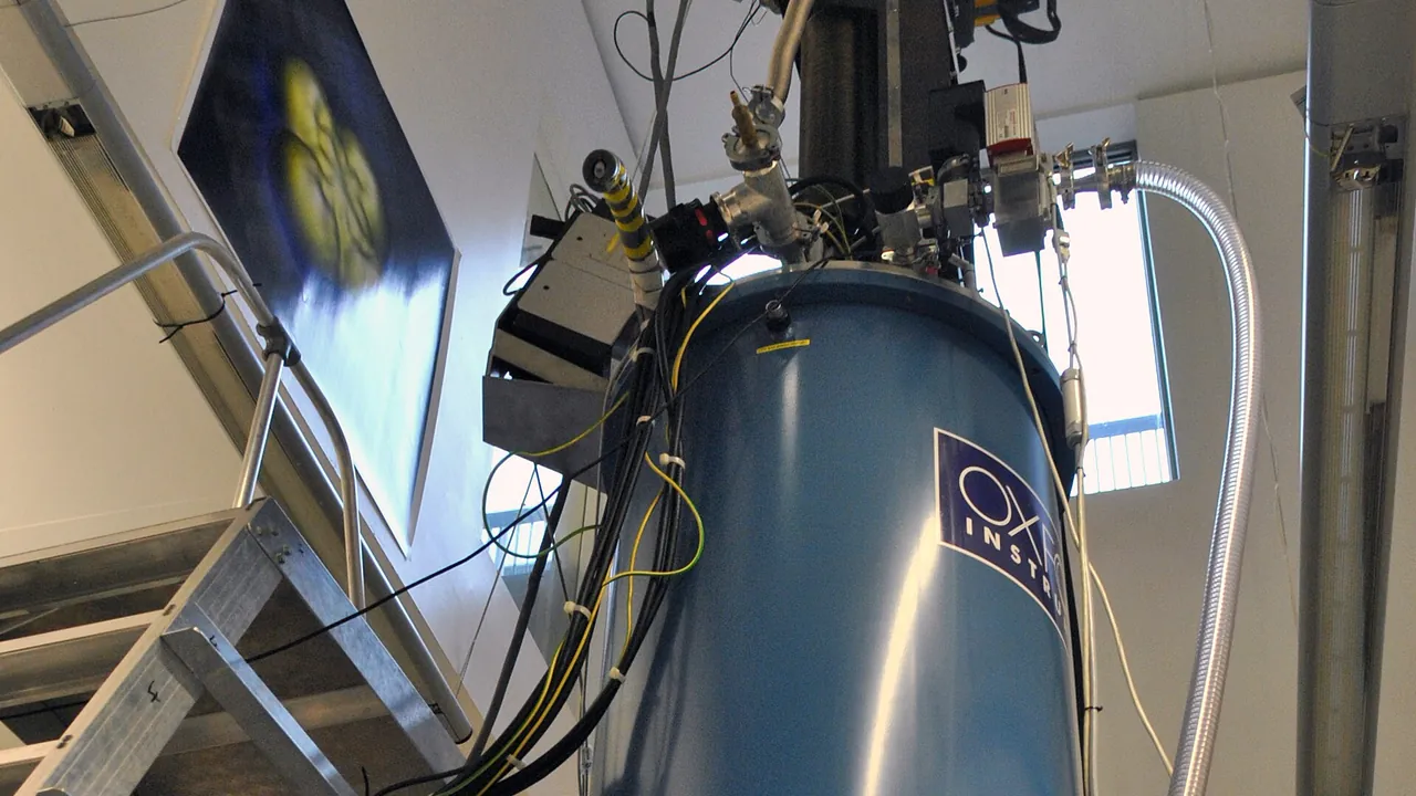 Scanning tunnelling microscope (11797091876)