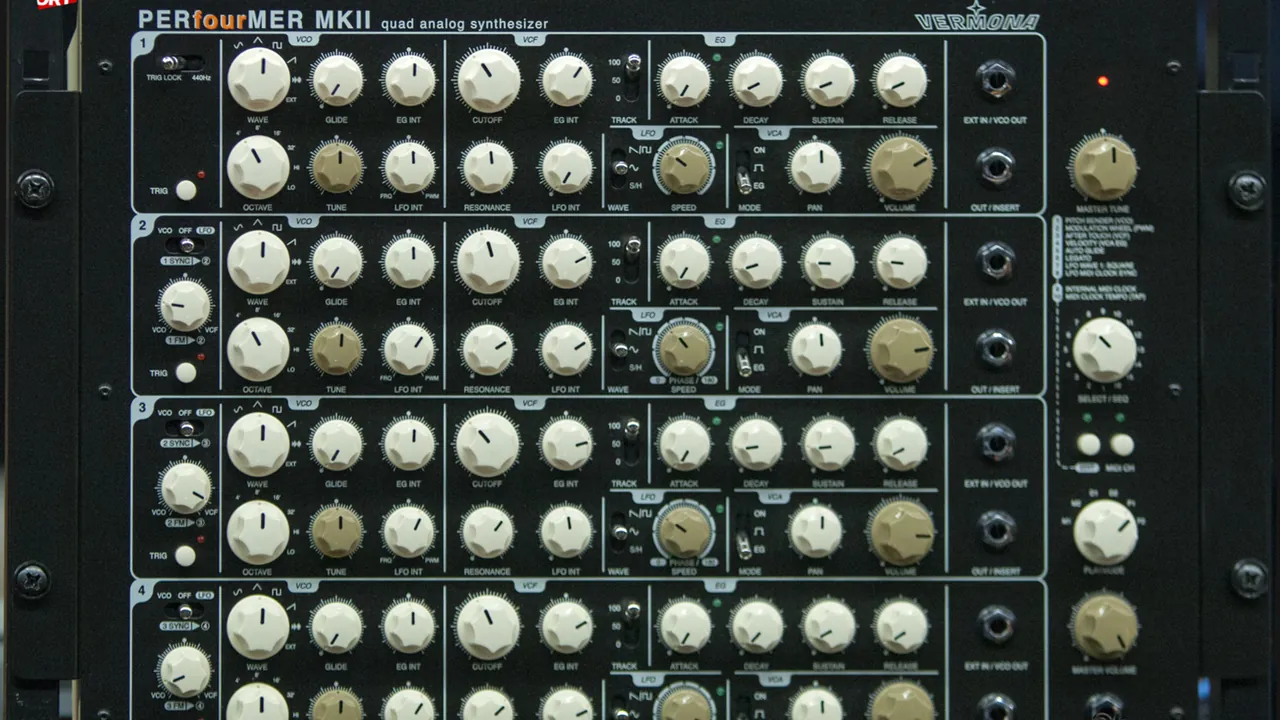 Vermona PERfourMER MKII quad analog synthesizer, Dinosauriertreffen 2 - 031