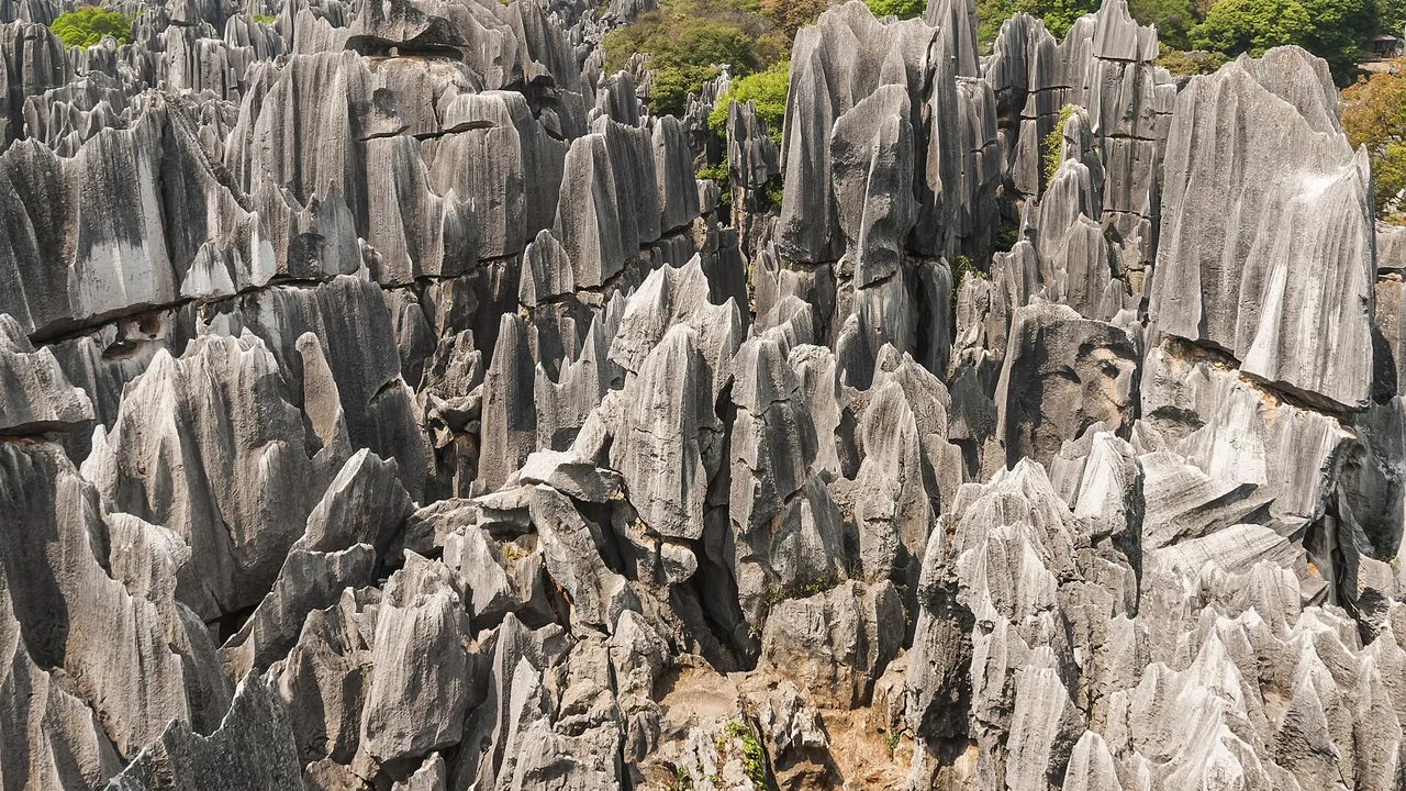 Shilin Yunnan China Shilin-Stone-Forest-03