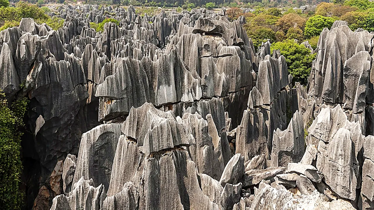 Shilin Yunnan China Shilin-Stone-Forest-01