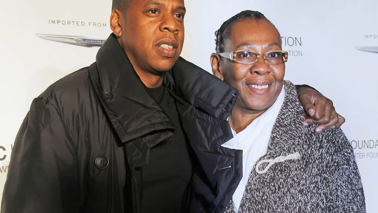 Jay-Z, Gloria Carter