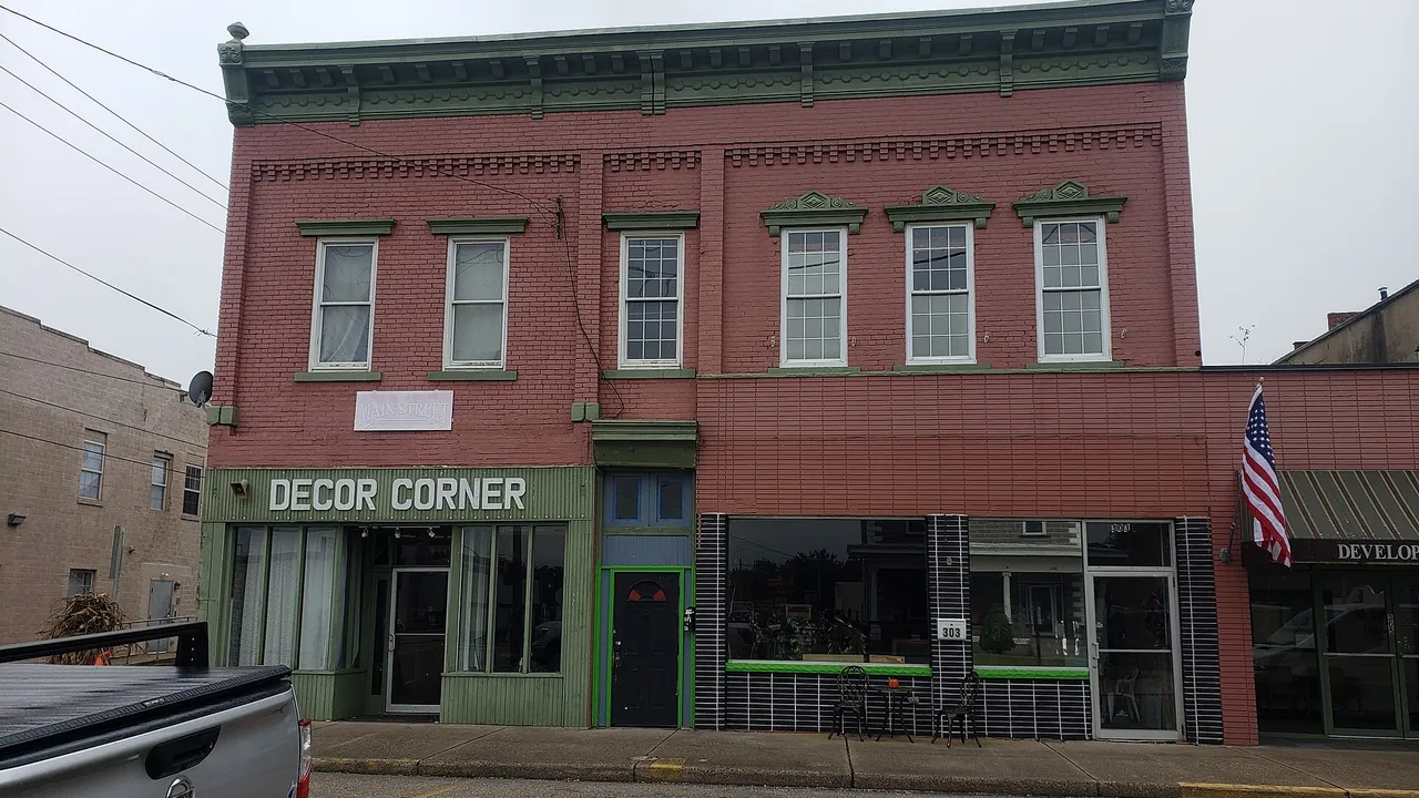 301-303 Main St, Point Pleasant, West Virginia