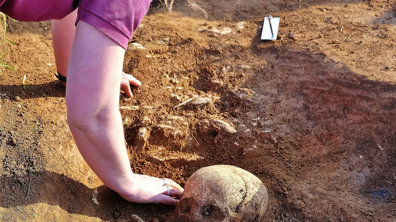 Early-medieval Assemblage; Skeleton excavation (FindID 717007)
