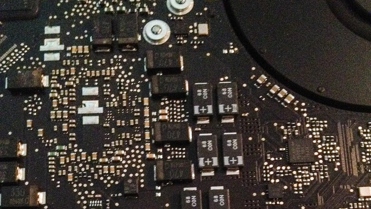Logic Board of MacBook Pro Laptop (Motherboard) (17304506139)