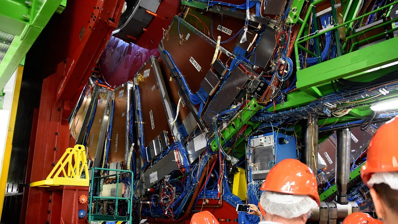 CERN LHC CMS 01