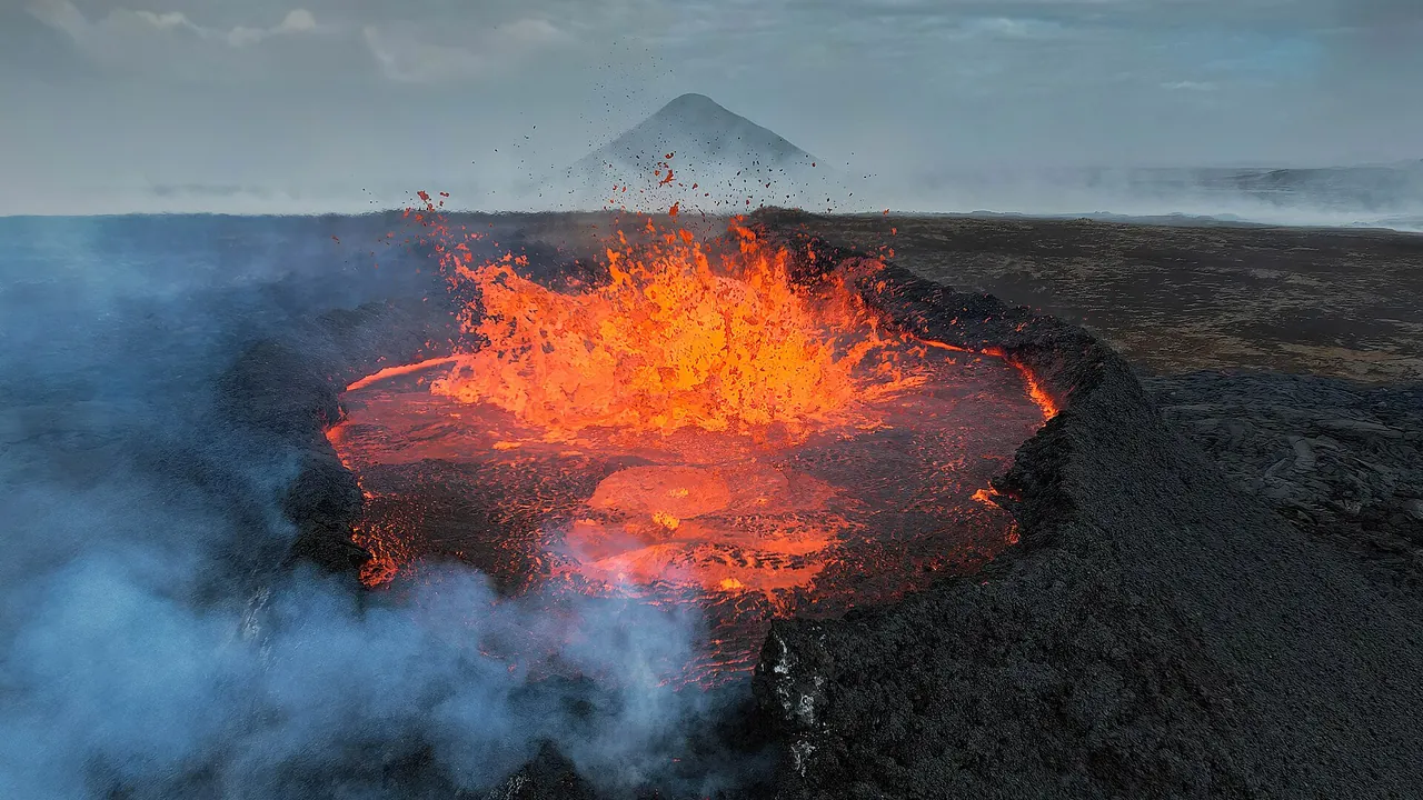001 Volcano eruption of Litli-Hrútur in Iceland in 2023 Photo by Giles Laurent