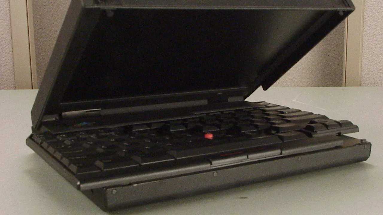 IBM ThinkPad 701 Butterfly 04