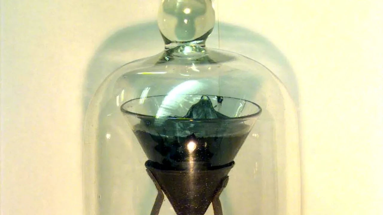 University of Queensland Pitch drop experiment-2