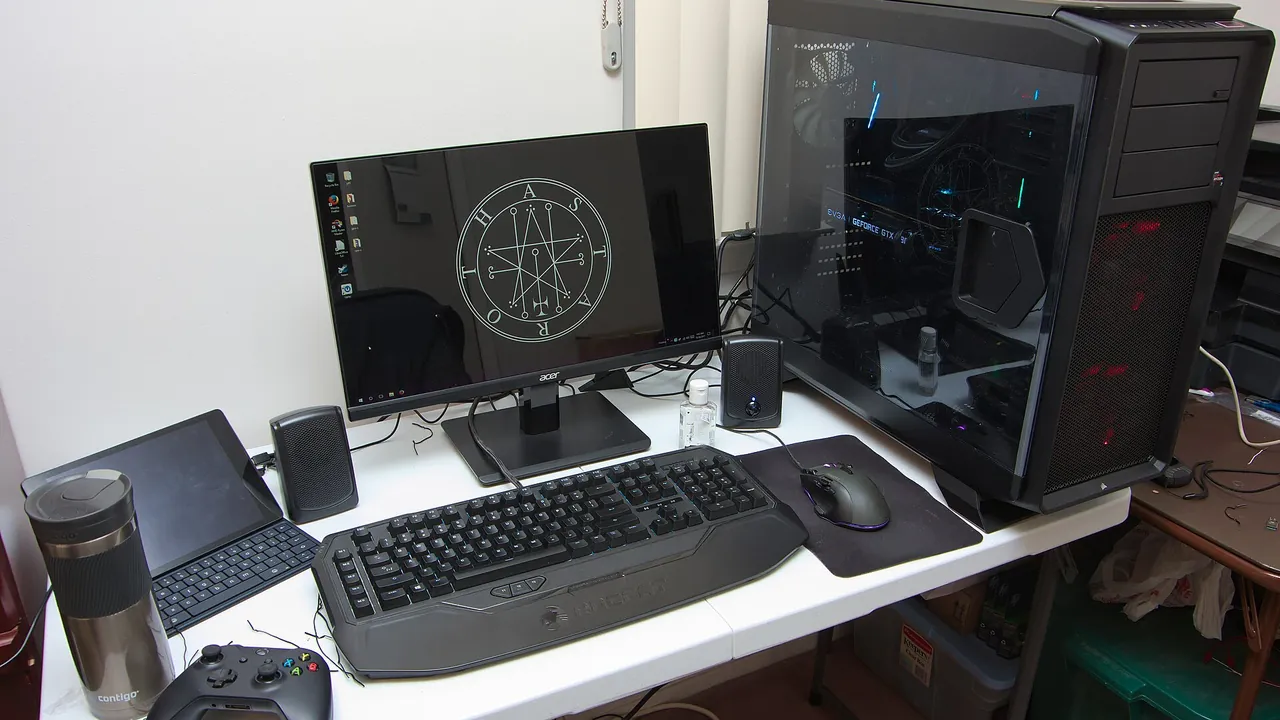 Gaming PC-Setup - Astaroth- The Completed System