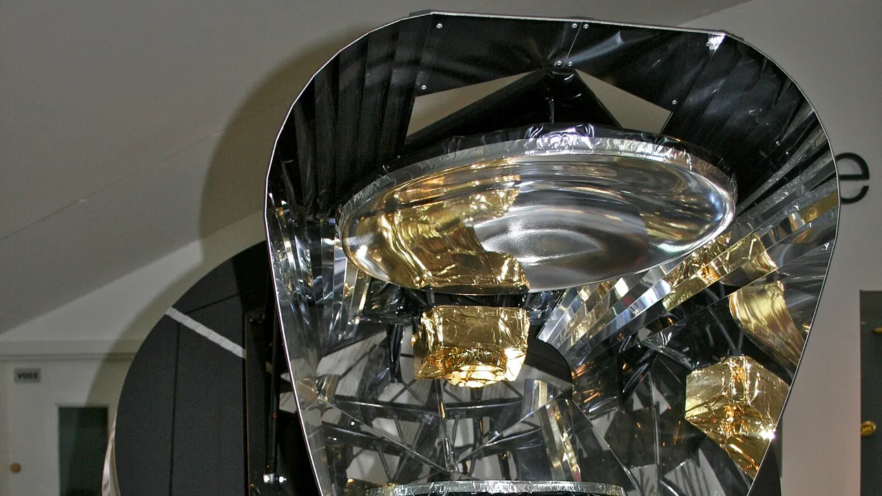 Model of the Planck Satellite 1