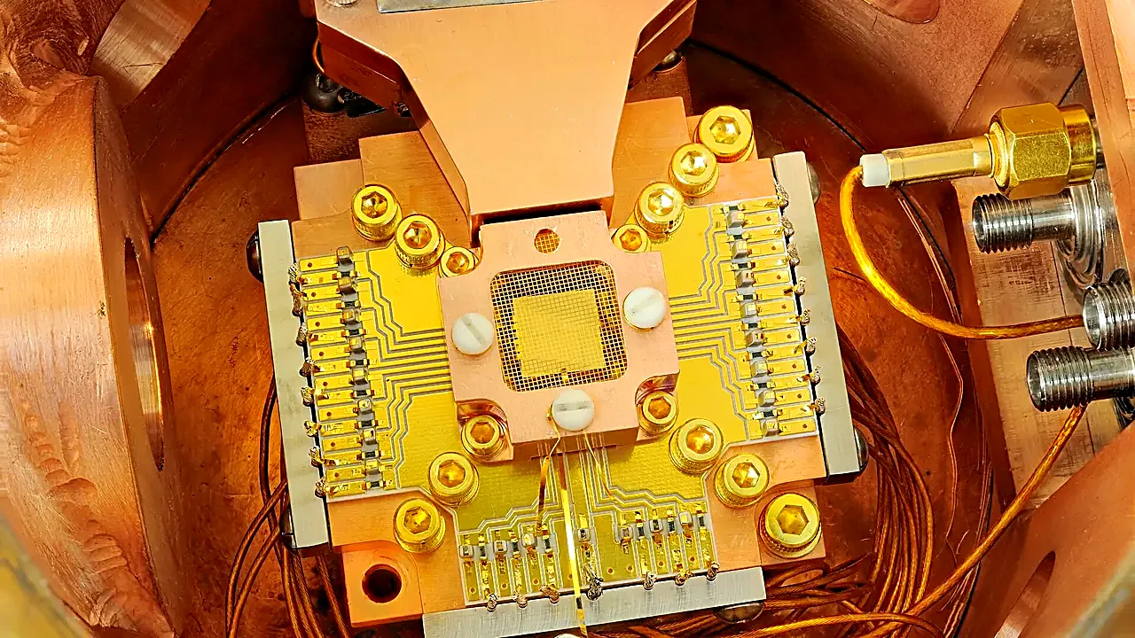 Quantum Computing; Ion Trapping (5941055642)