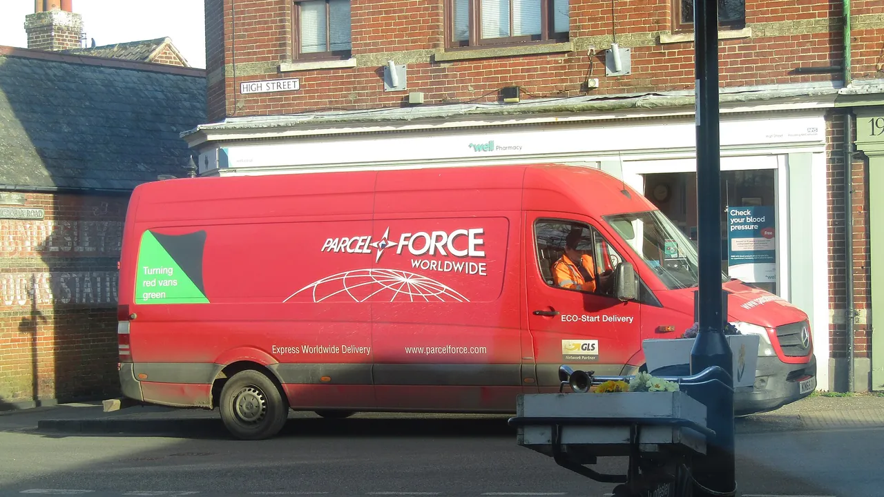 -2022-02-11 Parcel force post office van, High Street, Mundesley