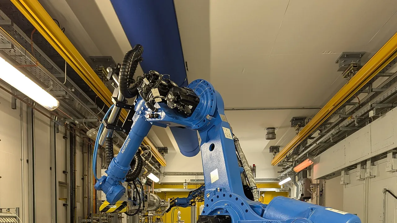 Diamond-Light-Source-Beamline-01