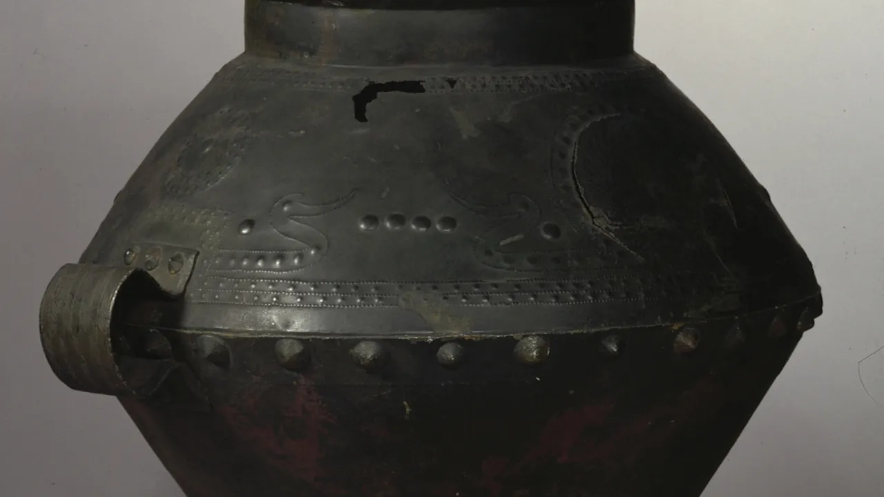 Amphora from the Bronze Age found at Mariesminde in Funen, Denmark in 1862