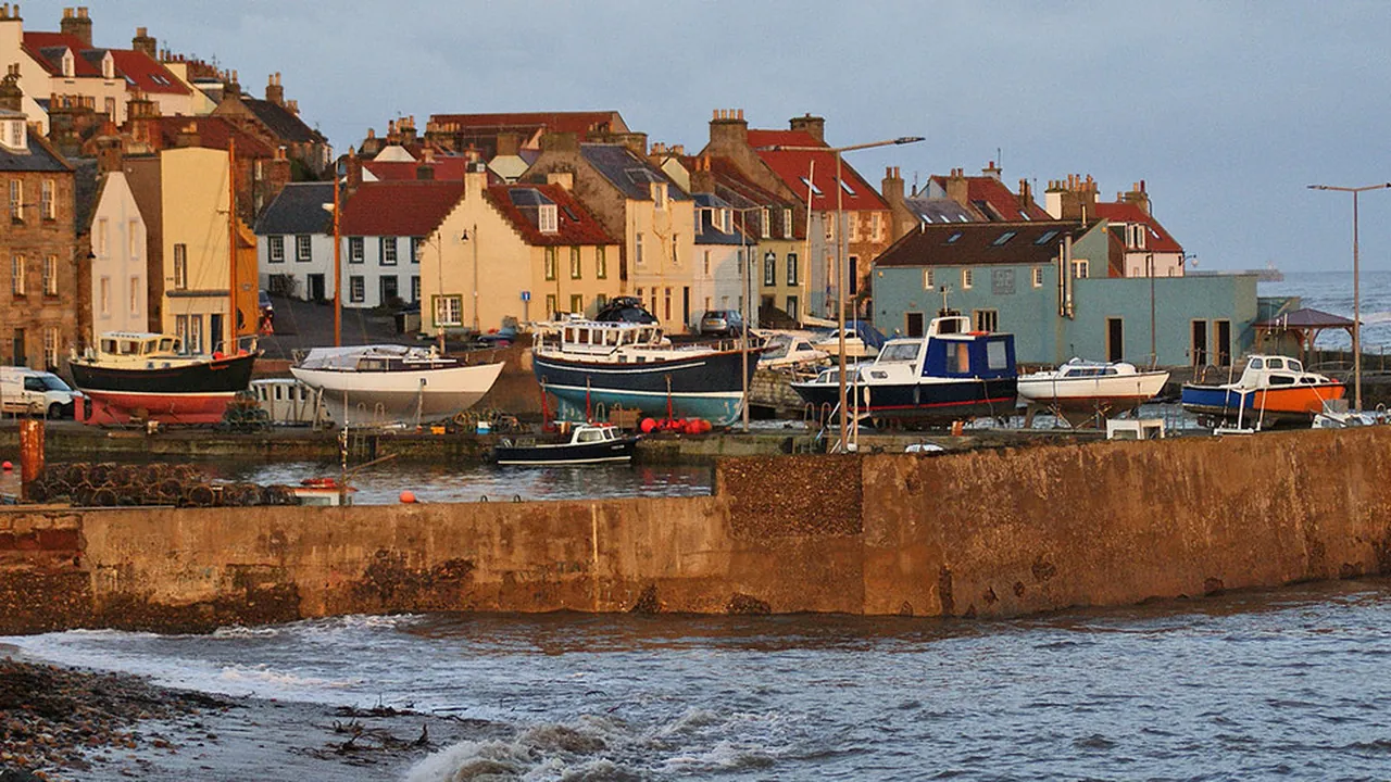 St Monans Harbour, East Neuk of Fife - geograph.org.uk - 6343628
