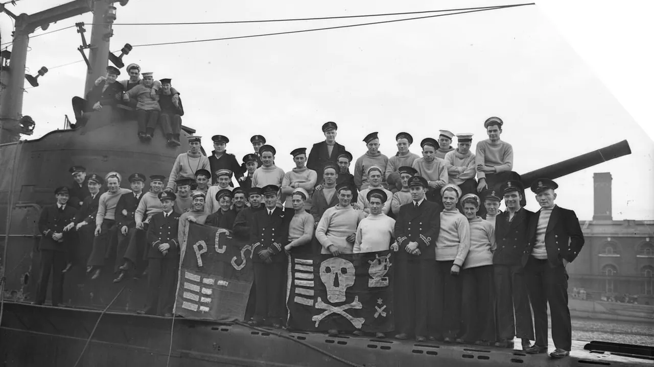 Submarine Porpoise Took Petrol To Malta. 20 January 1943, Portsmouth, Hm Submarine Porpoise Returned To a British Base R