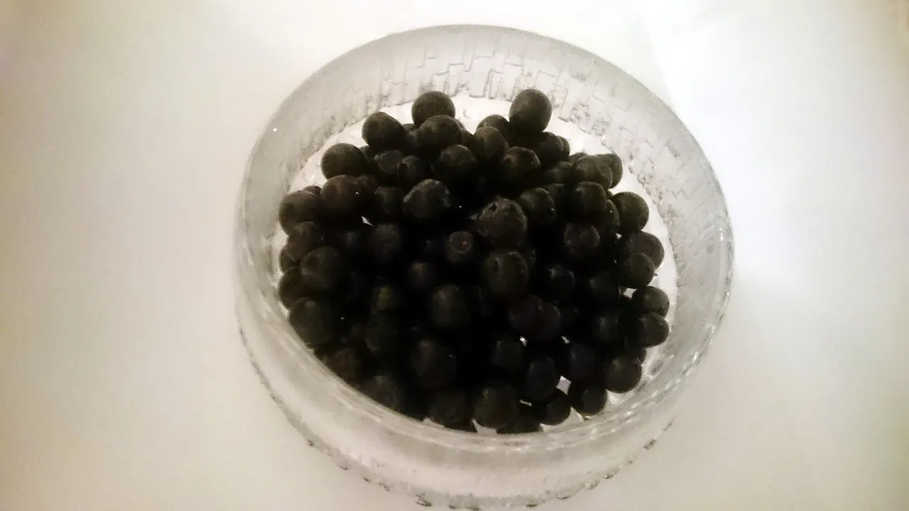Blueberries bowl