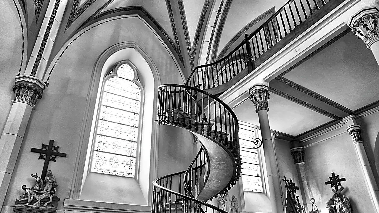 Holy Stairs - Loretto Chapel (16289038533)