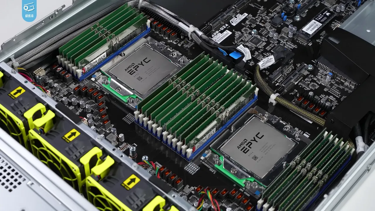 AMD Epyc 9754 in Dual-CPU-Socket-Serversystem (极客湾Geekerwan) 07