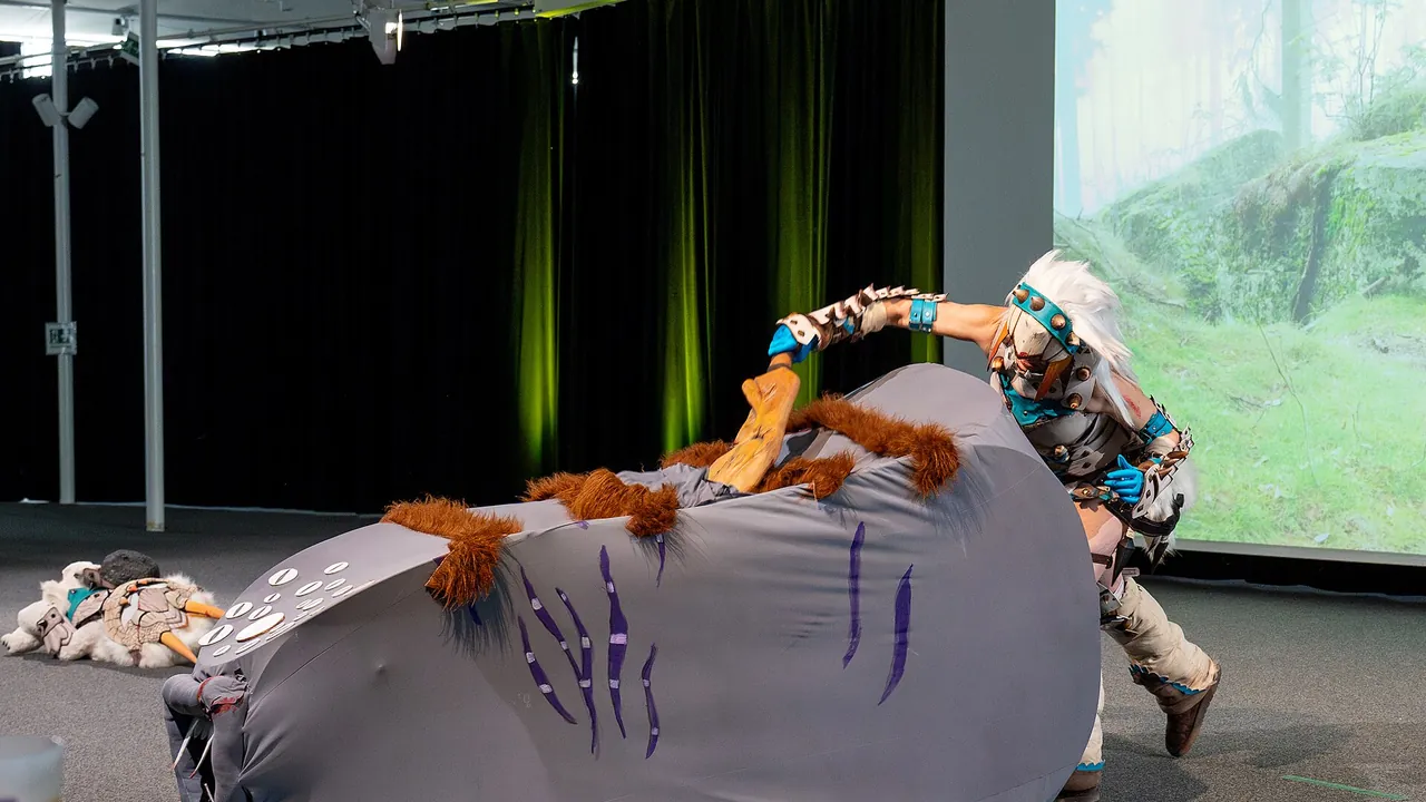 Japan Impact 2024 – Monster Hunter - Kirin Girl Cosplayer - 01
