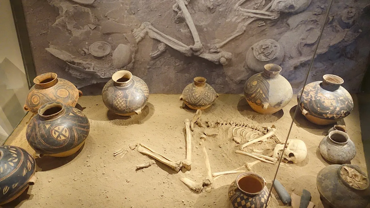 Burial site reconstruction, Bianjiagou, Gansu province, China, neolithic Yangshao culture, ceramic pots, grind stones, h