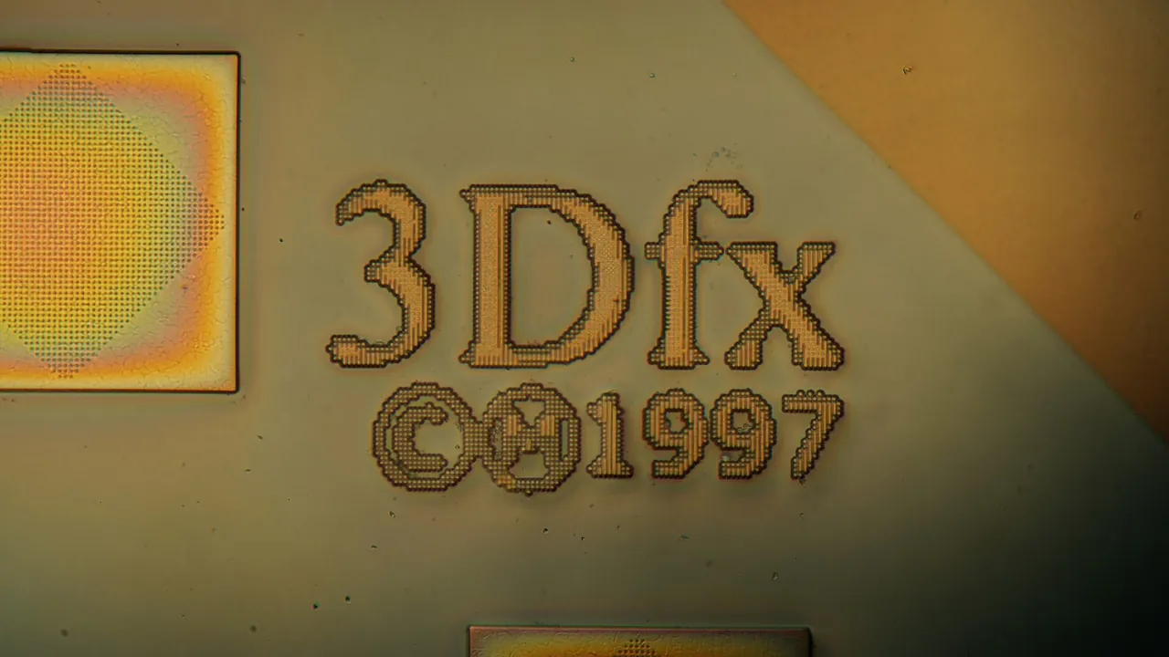3Dfx@350nm@Fixed-pipeline@SST-2 (CK)@Voodoo 2@500-0009-01 D17651.00 CK 9812 20004 Taiwan DSCx2 top layer closeup (355087