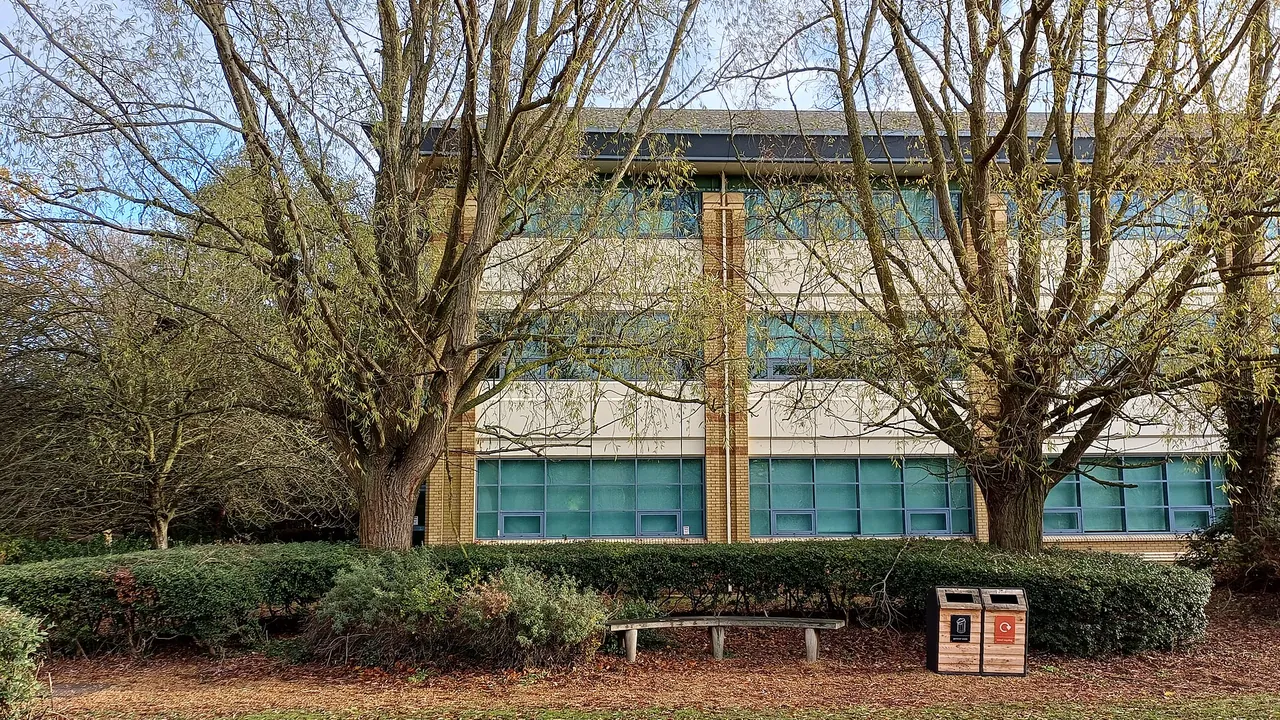 220 Cambridge Science Park looking east