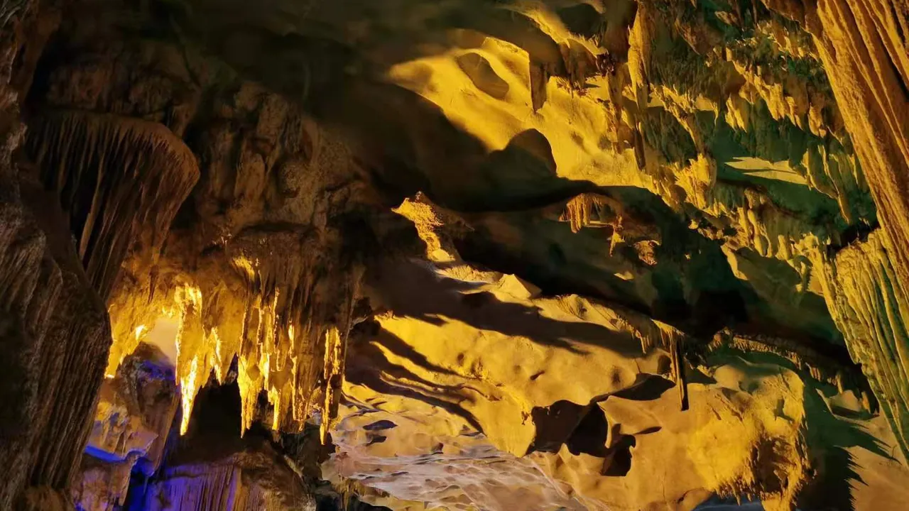 阿廬古洞 Alu karst cave 20191218102435 03