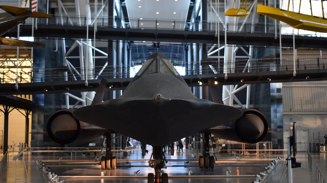 SR-71 Blackbird Nosedown View