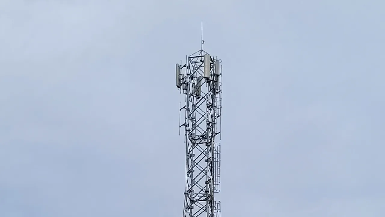 Cell site tower (Central Mindanao University) 01
