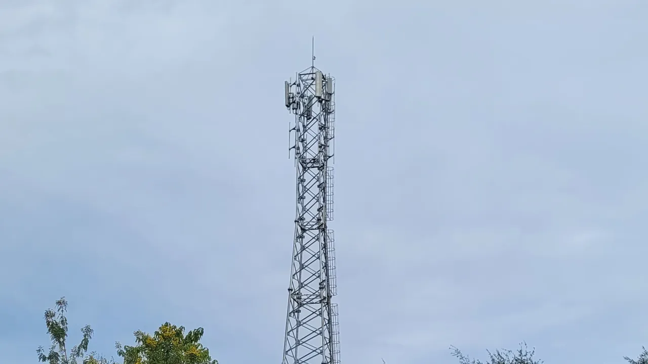 Cell site tower (Central Mindanao University) 02