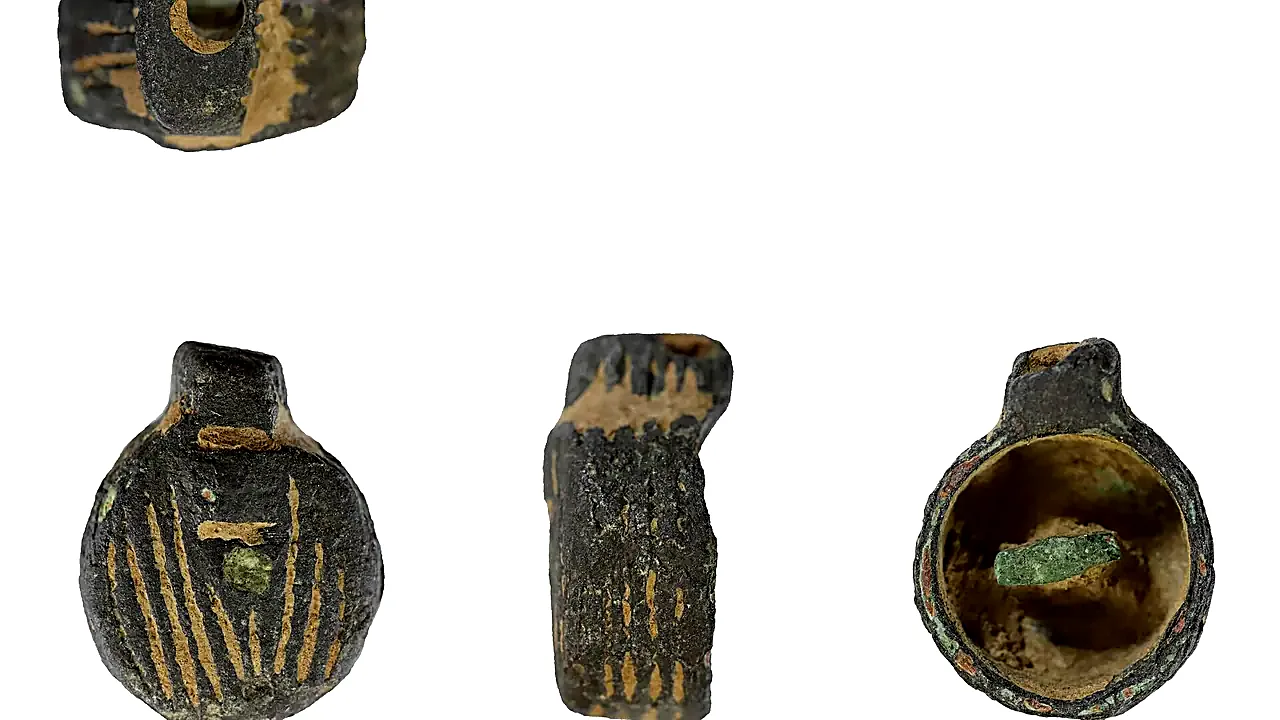 Spring mechanism end-cap from a medieval padlock (FindID 970363)