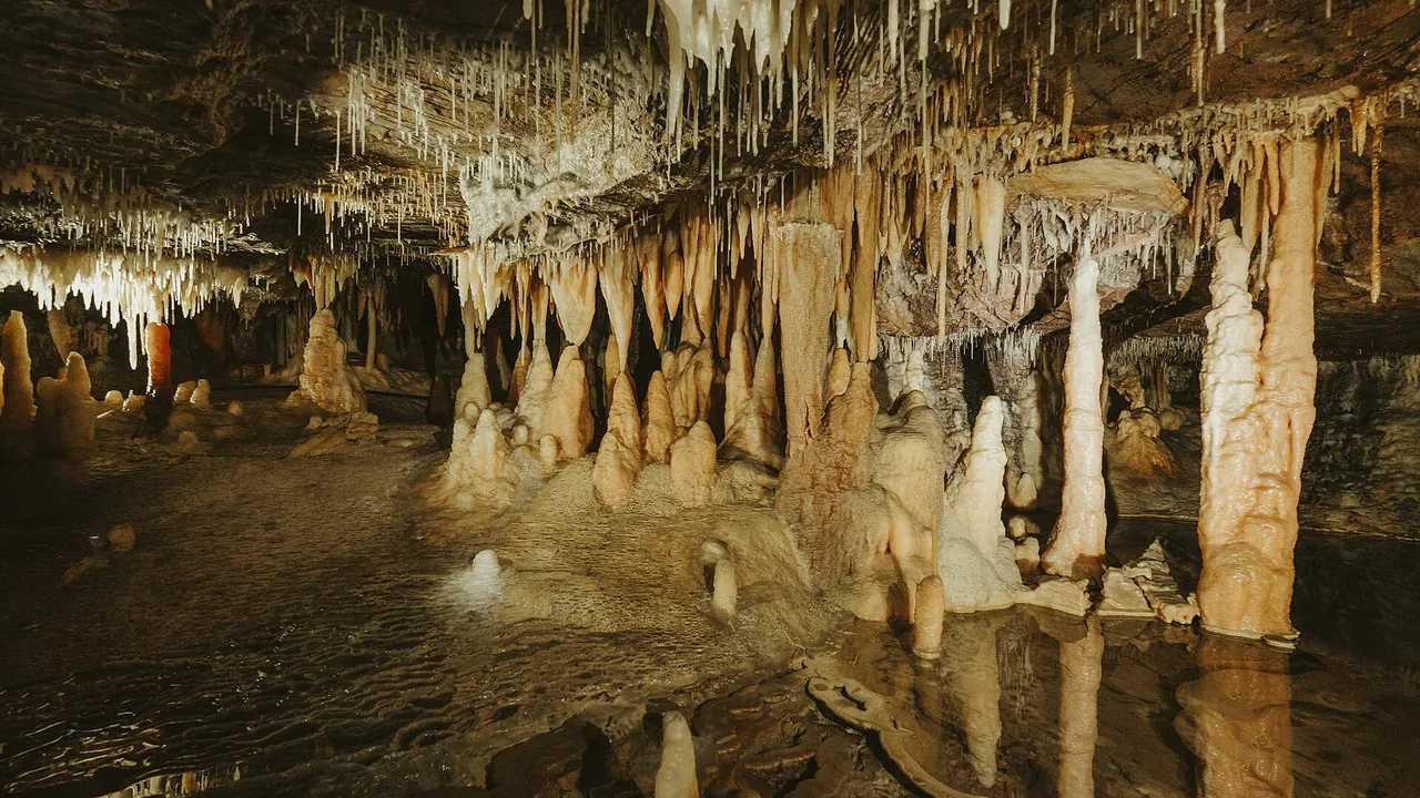 Buchan ..Caves Victoria Australia