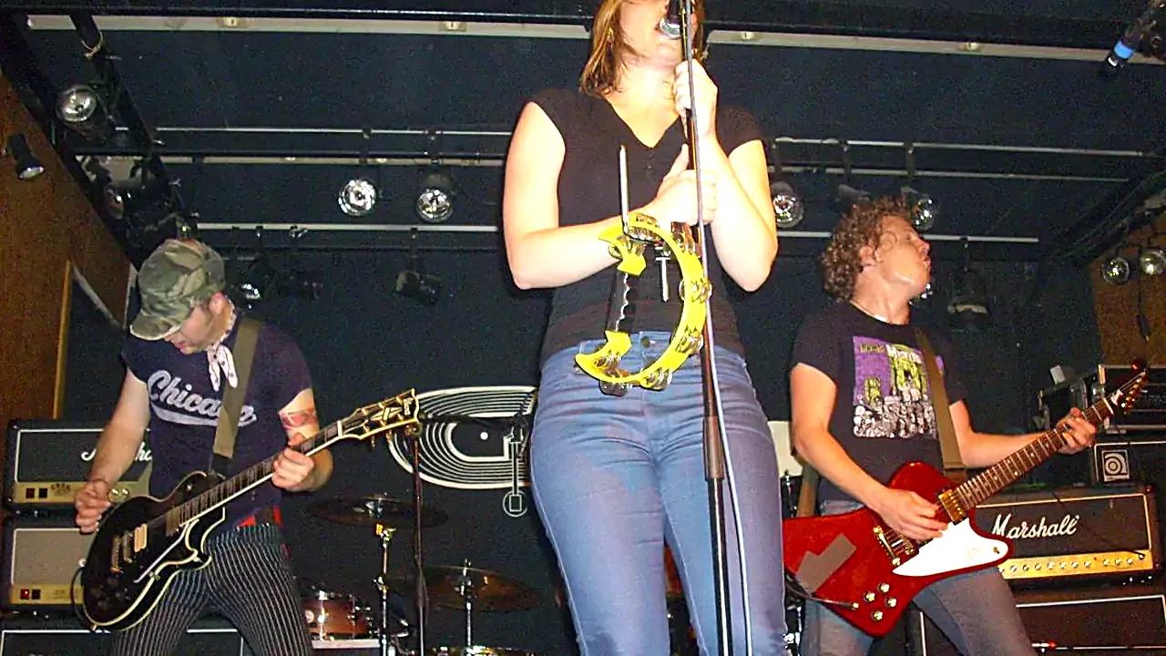 Young Heart Attack - Live Madrid